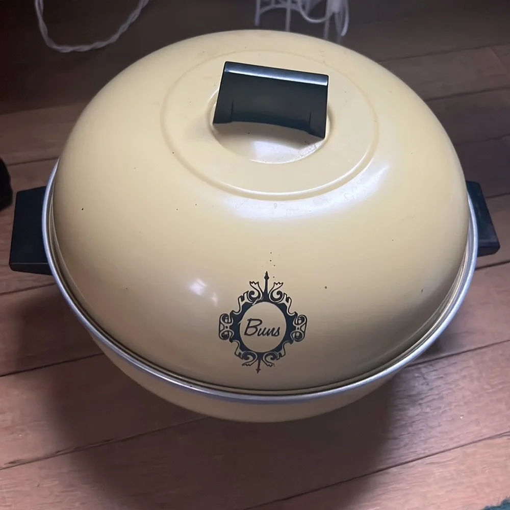 Vintage West Bend Serving Oven 3-Pc Multi-Purpose BUN WARMER & SERVER ~ USA - Picture 1 of 16